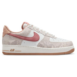 Nike Air Force 1 '07 LV8